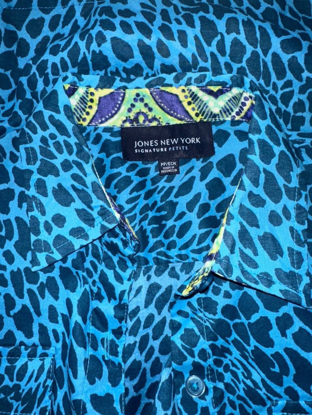 Jones New York Womens Blue Animal Print Button-Down Shirt Size P/S 100% Cotton S - Picture 5 of 5